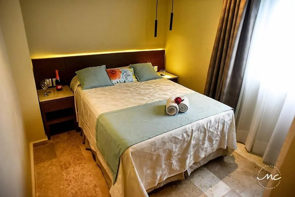 villa Mimi, Puerto Morelos, private pool 0*,  Messico